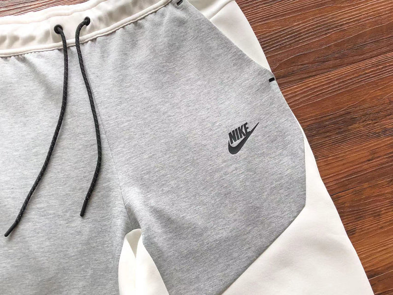 CONJUNTO NIKE TECH FLEECE WINDRUNNER: CHAQUETA Y PANTALÓN EN NEGRO