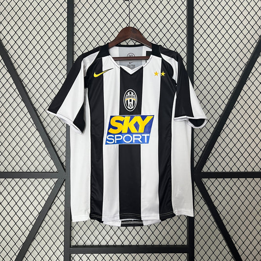 JUVENTUS I 04/05 HOMBRE (RETRO)