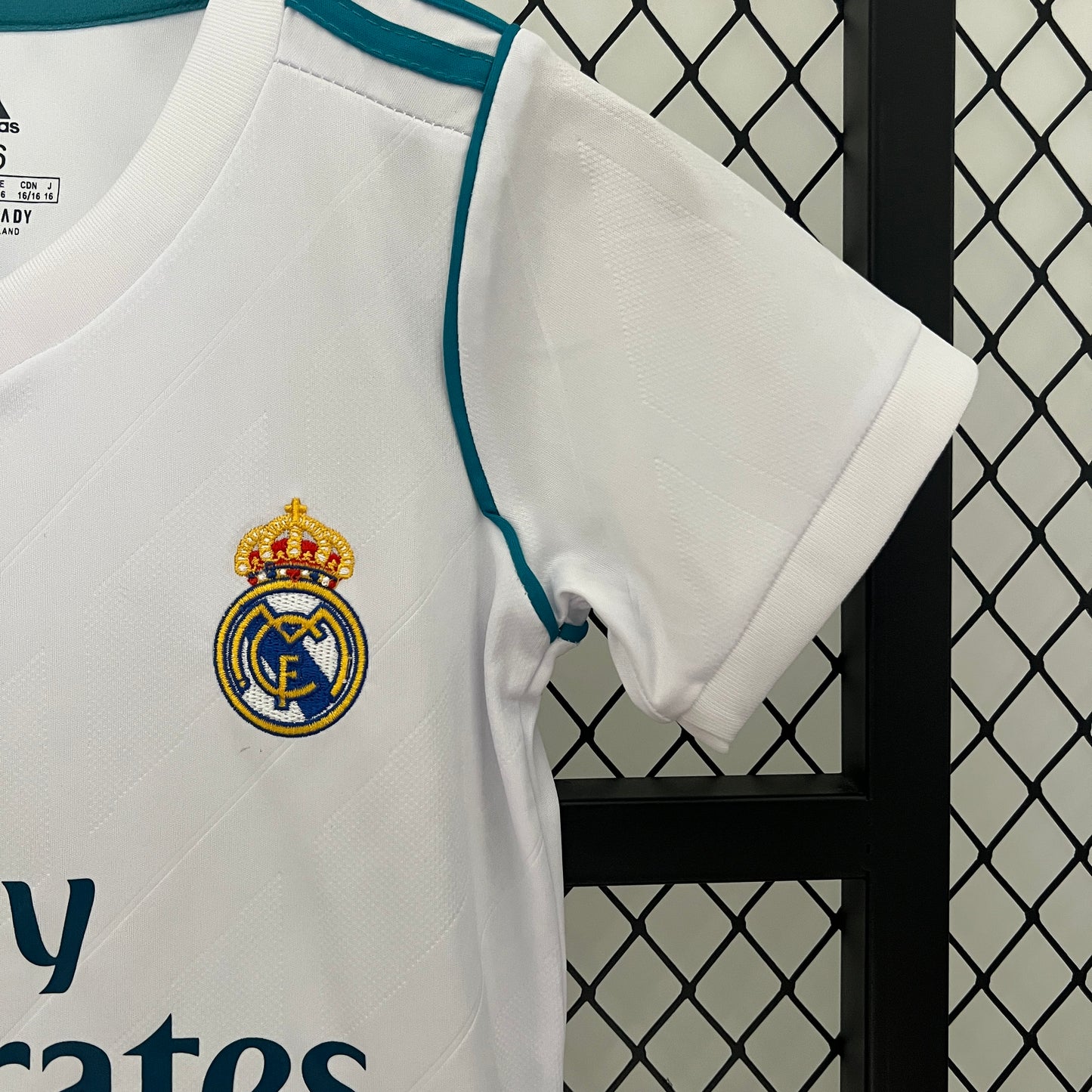 REAL MADRID I 17/18 CONJUNTO INFANTIL RETRO