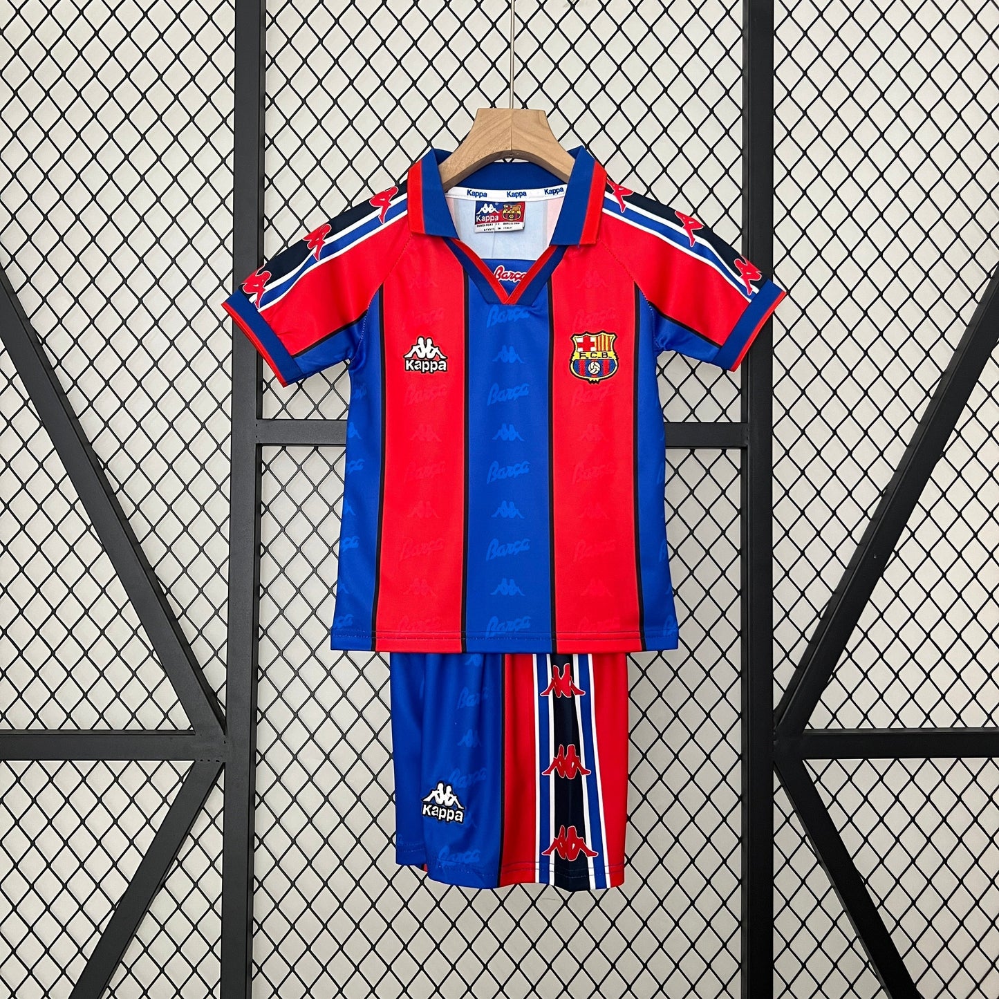 BARCELONA I 95/97 CONJUNTO INFANTIL (RETRO)