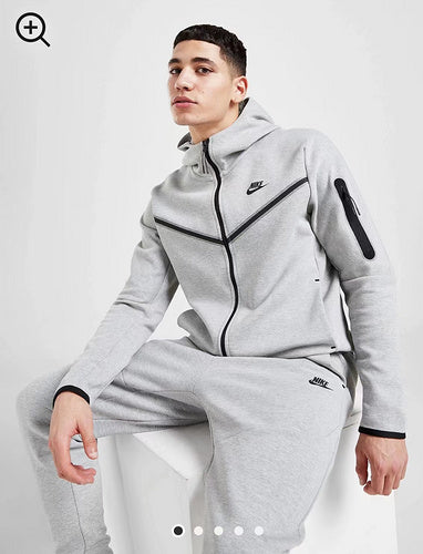 CONJUNTO NIKE TECH FLEECE WINDRUNNER: CHAQUETA Y PANTALÓN EN NEGRO