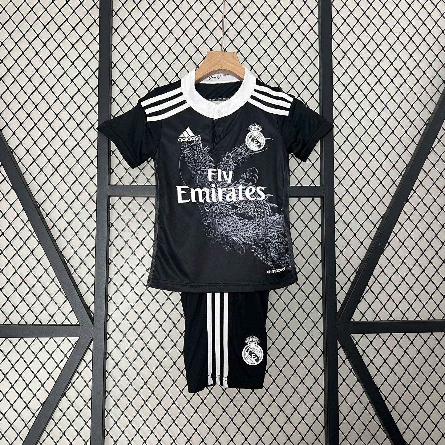 REAL MADRID III 14/15 CONJUNTO INFANTIL RETRO