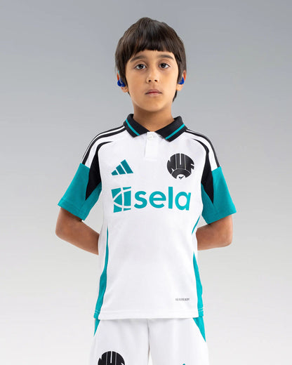 NEWCASTLE III 24/25 CONJUNTO INFANTIL